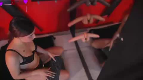 Monttserratt online show from March 12, 8:44 pm