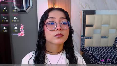 moon_and_fire_ online show from March 29, 5:39 am