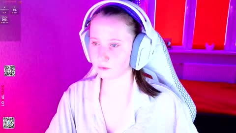 Lola online show from March 4, 11:50 am