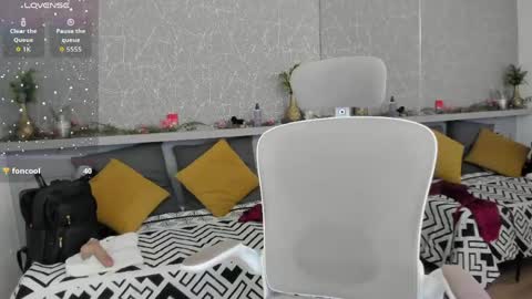 Sarah online show from April 14, 12:54 am