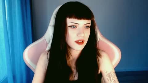  sophie  online show from May 7, 5:38 pm