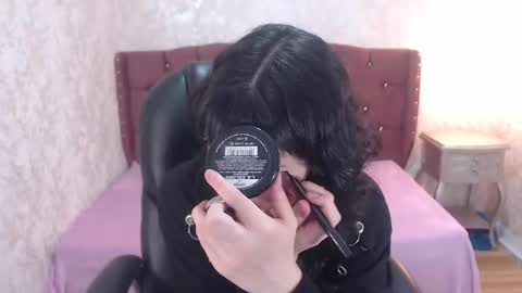 Charlotte online show from December 26, 5:30 pm