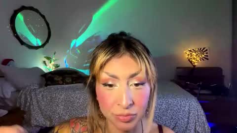 Cinna online show from November 22, 3:26 pm