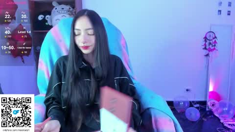 MOON  online show from March 5, 2:46 am