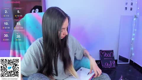 MOON  online show from December 7, 12:19 am