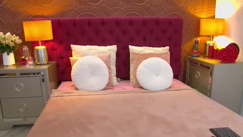 moonligt_iris online show from March 25, 6:27 am