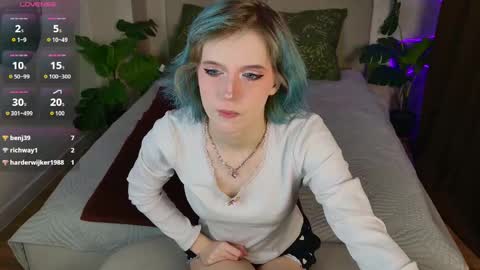 Asuna online show from October 10, 8:47 pm