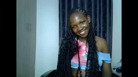 Moonlitdesire0 online show from May 16, 8:41 pm