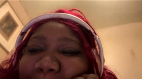 moonpie421 online show from May 22, 4:21 am