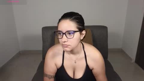 Moon Woman online show from October 15, 4:04 am