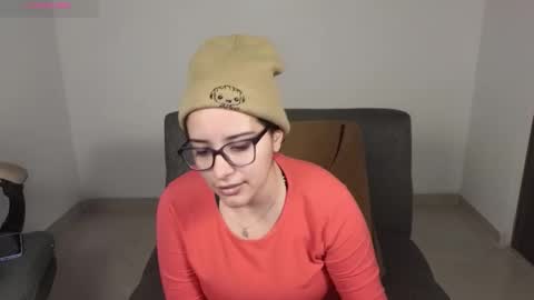 Moon Woman online show from October 11, 3:22 am