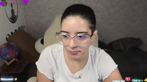 Moon Woman online show from February 11, 1:10 am