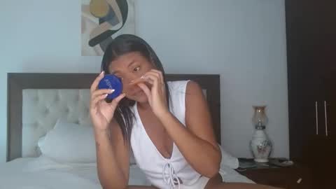 Morenanatali online show from November 17, 9:04 pm