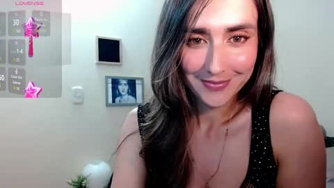 Moriah online show from February 17, 7:33 pm