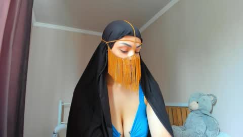 Medina online show from May 3, 7:01 am