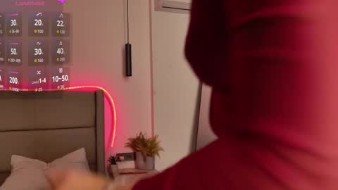 Luna online show from February 13, 9:49 pm