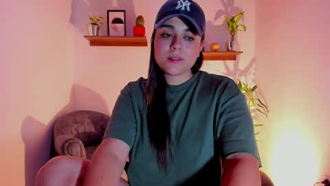 Laura online show from February 3, 2:14 am