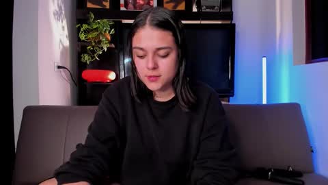 Laura online show from September 10, 5:51 am