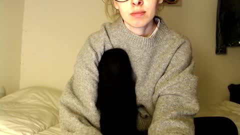    online show from March 21, 6:24 pm