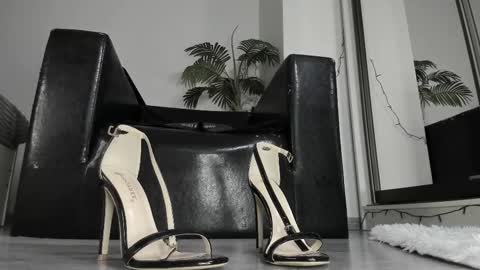 Goddess. Miss. Lady.  Queen. Madam Milady online show from February 25, 4:03 pm