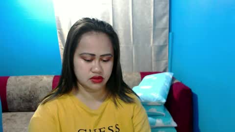 Nathalie online show from March 6, 11:20 pm