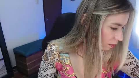 Sofia online show from October 23, 4:02 pm