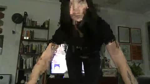 Ms Gray ya filthy animal online show from May 11, 11:35 pm