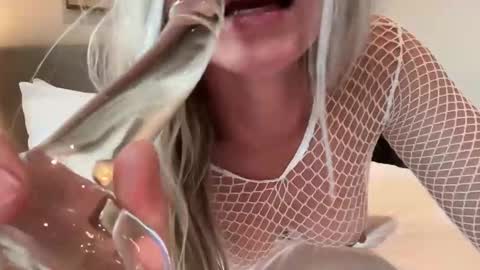 Ms. Wilderness online show from September 22, 11:14 pm