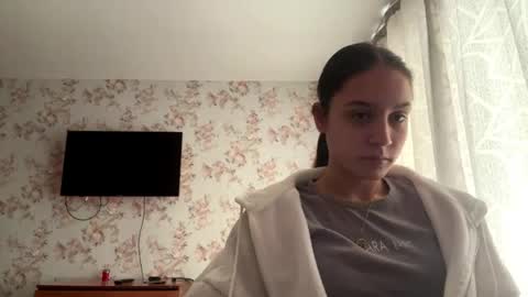 May online show from April 15, 6:25 am