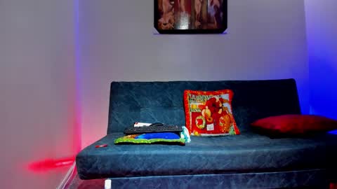 MULAN BROWN online show from March 13, 11:22 am