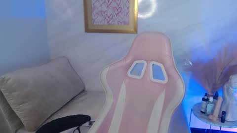 Live 800am 200pm COLOMBIAN HOUR online show from January 11, 12:07 pm