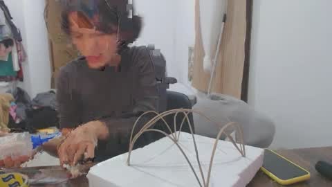   online show from December 14, 1:49 am