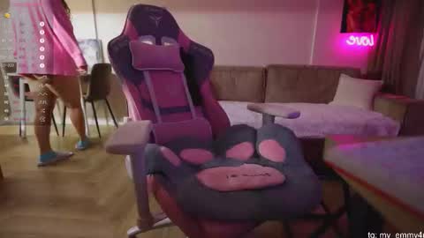 Emmy online show from September 25, 11:24 pm