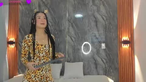 Snapshot of my_lia_ chatting on October 24, 2:29 am LIA online show from October 24, 2:29 am