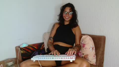 myamillor online show from March 28, 9:35 pm