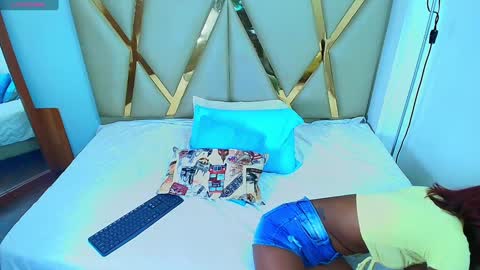 Snapshot of myblackdope_ chatting on January 11, 12:50 pm Samanta  online show from January 11, 12:50 pm