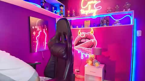 Milly Cute online show from March 8, 4:38 am