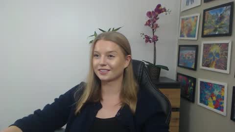 Erica online show from February 9, 12:40 pm