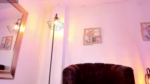 mystic carito online show from February 5, 8:45 pm