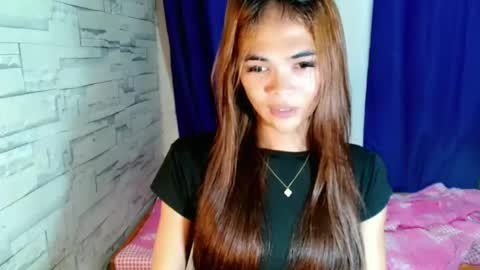 Krestine Mae online show from May 16, 1:21 pm
