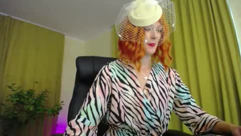 mysticvenus_ online show from October 16, 1:58 pm