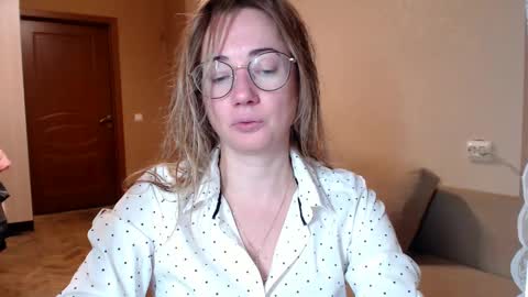 Maya online show from December 31, 4:46 pm