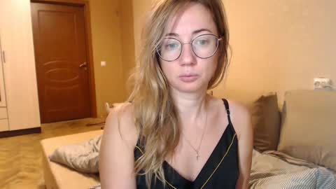 Maya online show from December 13, 4:11 am