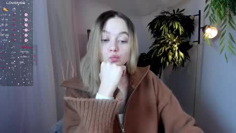 Eva  online show from February 13, 3:39 am