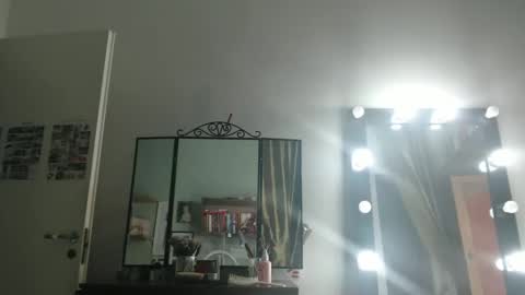 nadyagt online show from May 17, 8:41 pm