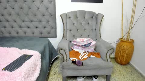 nahirobyy ebonyy online show from February 6, 7:29 pm