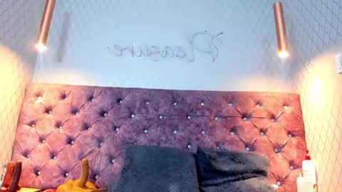 Nahomi online show from February 27, 4:45 am