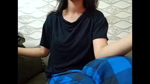 Snapshot of naina00123 chatting on March 1, 6:54 pm Naina online show from March 1, 6:54 pm