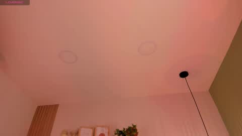 INSTAGRAM  m2221     online show from December 22, 11:02 am