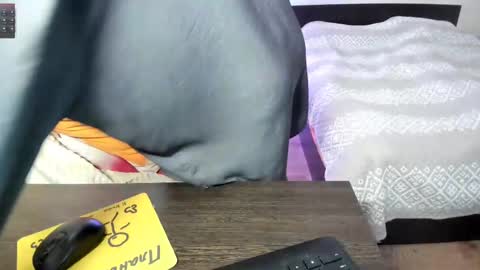 Asy no face  online show from March 10, 9:56 am